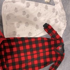 Baby wearable bags/sleeping bags.